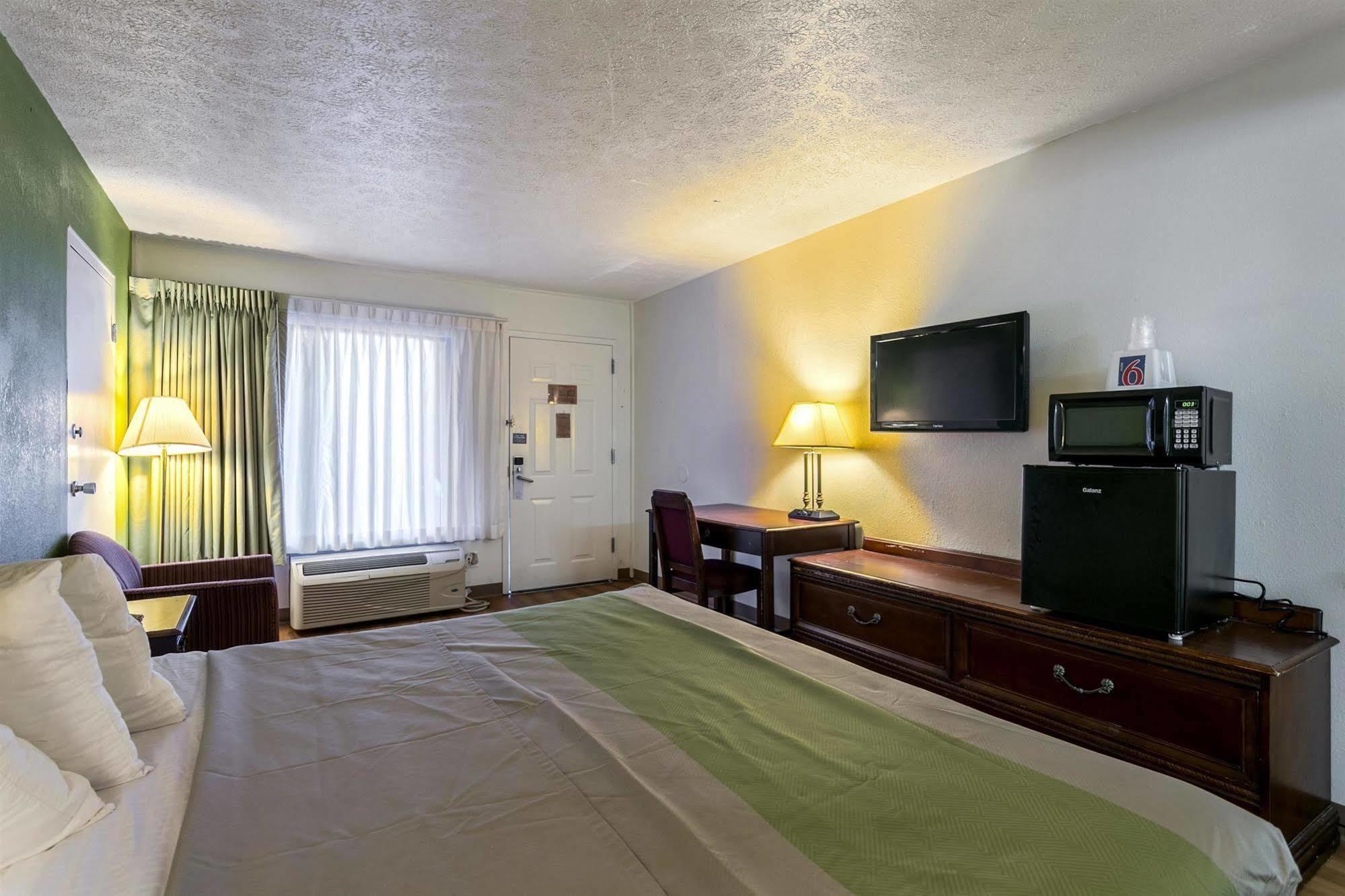 Americas Best Value Inn Edgewood, Md エクステリア 写真